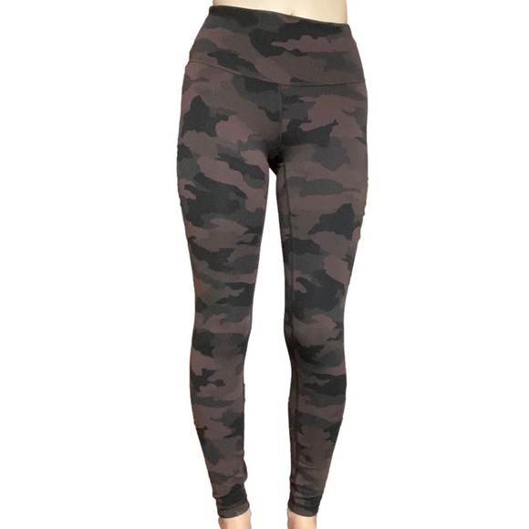 lululemon athletica Pants - lululemon camo brown earth leggings